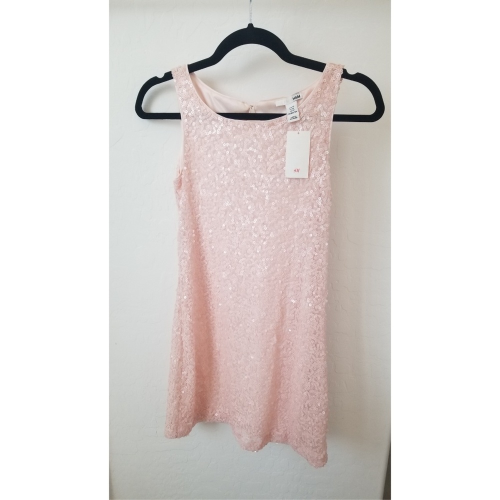 H&M Sleeveless sequined dress